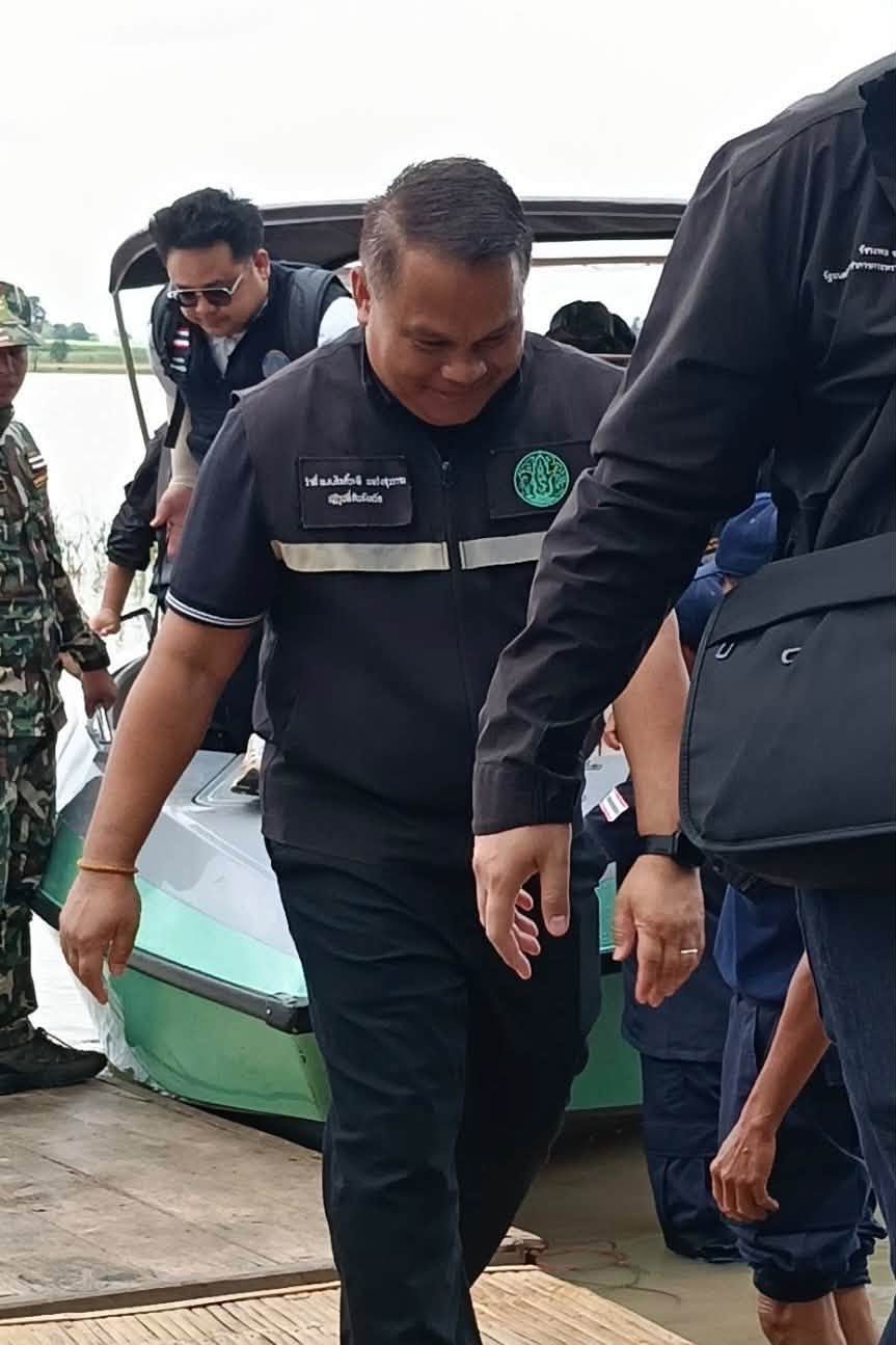 title - ส.ป.ก.กาฬสินธุ์ ร่วมกับ ส.ป.ก. ลงพื้นที่จังหวัดกาฬสินธุ์ ในการลงพื้นที่ของนายวัชระพล ขาวขำ รัฐมนตรีช่วยว่าการกระทรวงเกษตรและสหกรณ์ พร้อมคณะ เพื่อติดตามสถานการณ์และตรวจสอบการตรวจพบของปลาหมอคางดำในพื้นที่เขื่อนลำปาว จังหวัดกาฬสินธุ์